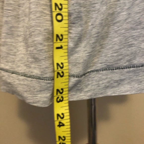 Lululemon Flouncy Heathered Grey Tee,Size-8 - Picture 7 of 7